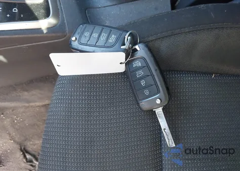 2019 Hyundai Accent Sel из США, поврежденный, VIN 3KPC24A31KE043862